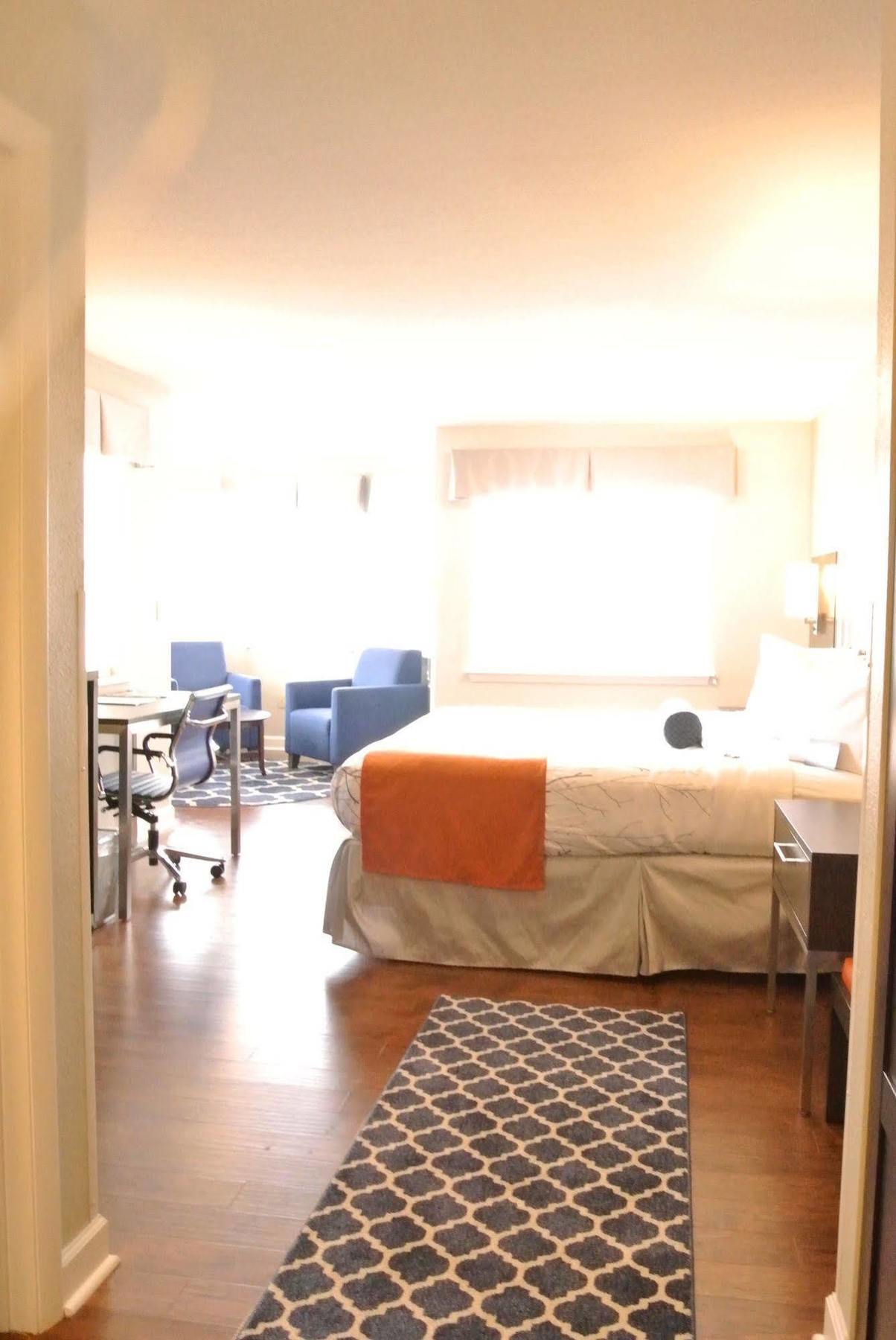 Guesthouse Inn & Suites Λέξινγκτον Εξωτερικό φωτογραφία